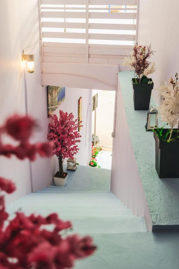 Fori'S Rooms Himare Bagian luar foto